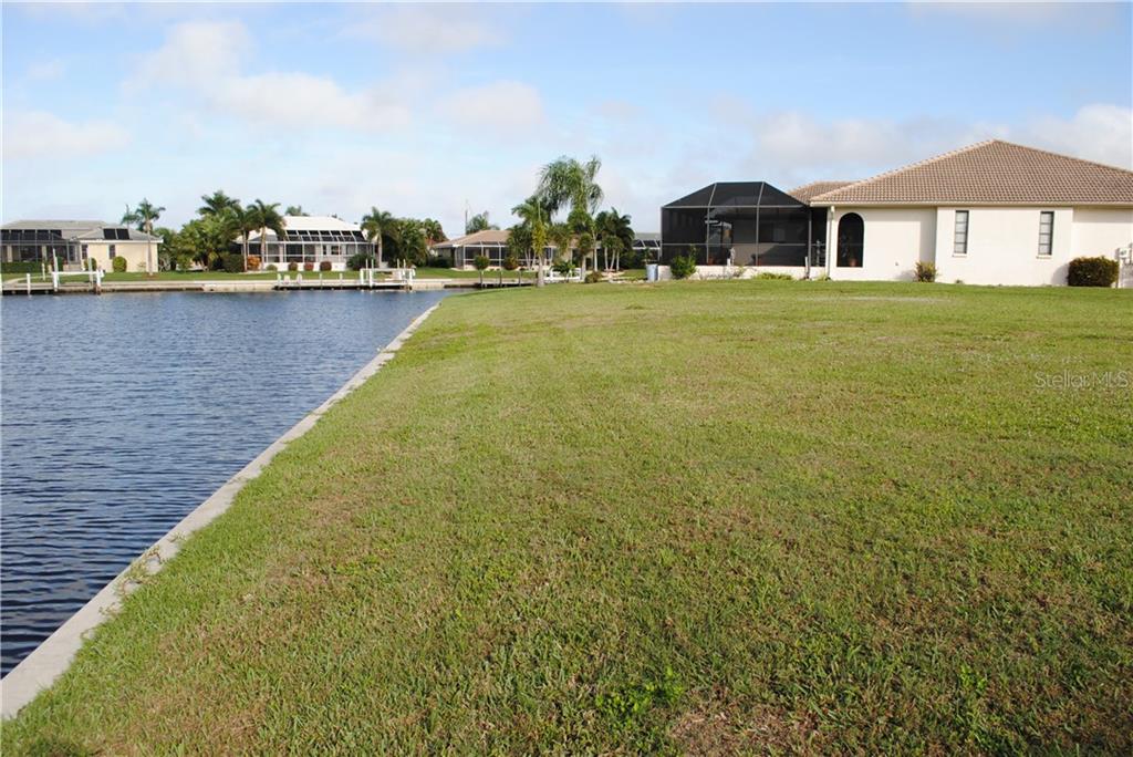 300  SEGOVIA DR ,PUNTA GORDA,33950