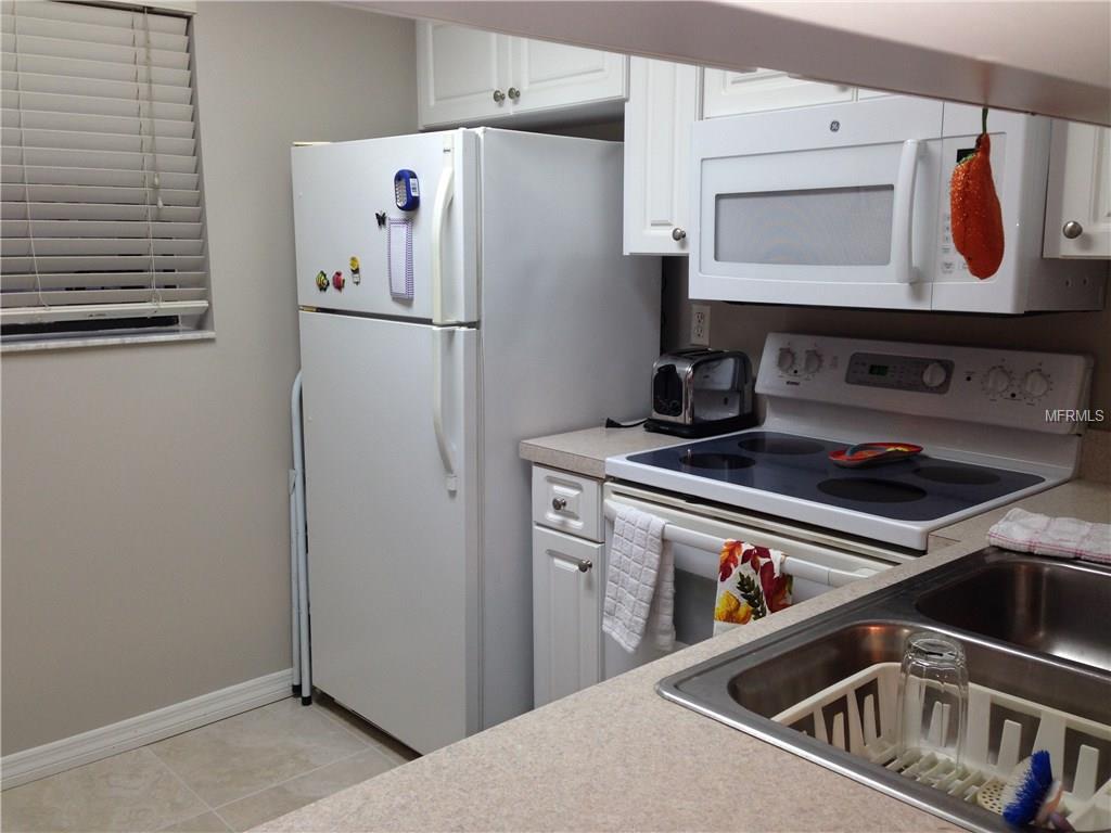 5662  GARDENS DR  #104,SARASOTA,34243