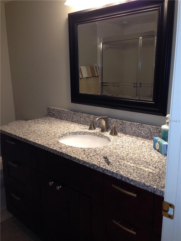 5662  GARDENS DR  #104,SARASOTA,34243