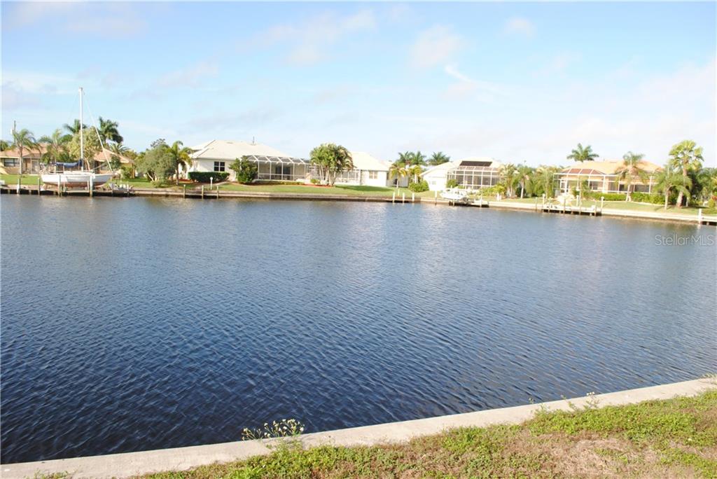 300  SEGOVIA DR ,PUNTA GORDA,33950