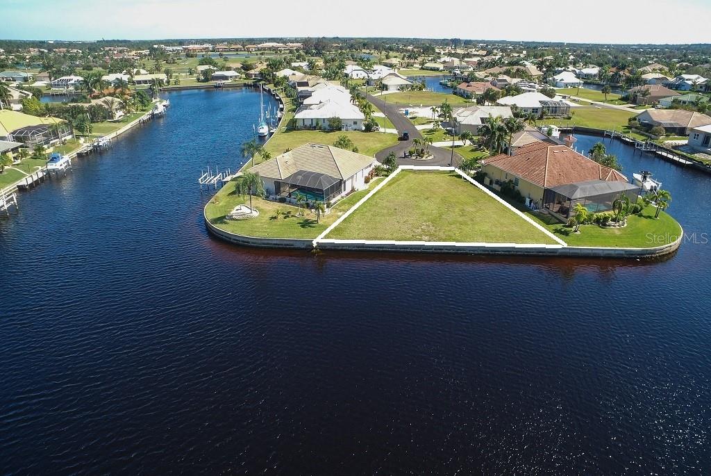 300  SEGOVIA DR ,PUNTA GORDA,33950